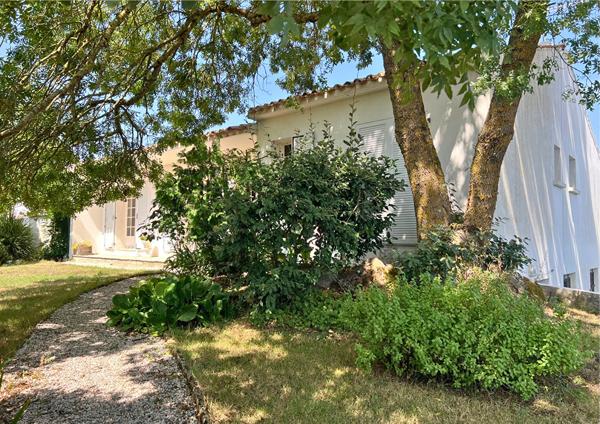 Maison Beauvoir Sur Mer 7 pièce(s) 147 m2