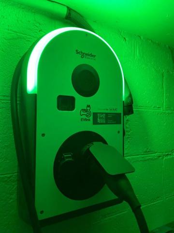 Parking Boxe Stockage - 2 places de Parking - 24 m2 - Paris 11 - Quartier Saint Maur