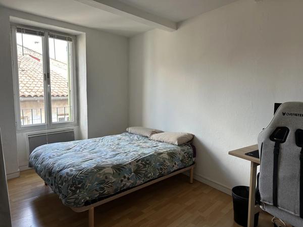 Location                                                      Appartement
                        
                     3 pièces                      48 m2                     à Lodève