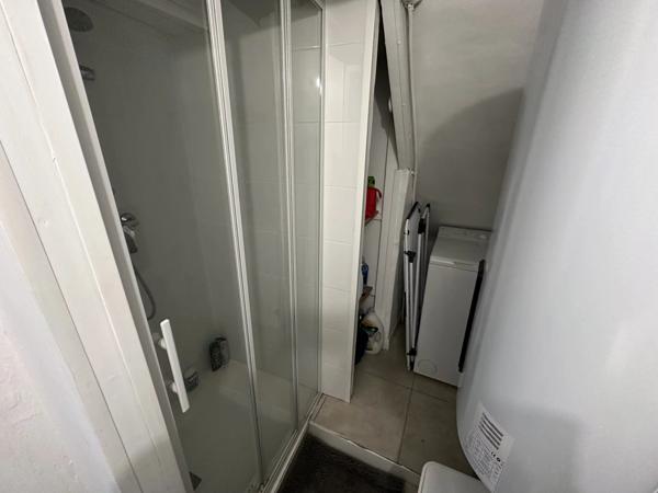 Location                                                      Appartement
                        
                     3 pièces                      48 m2                     à Lodève