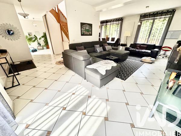 Maison à vendre 5 pièces 136,3 m² Cormeilles-en-Parisis