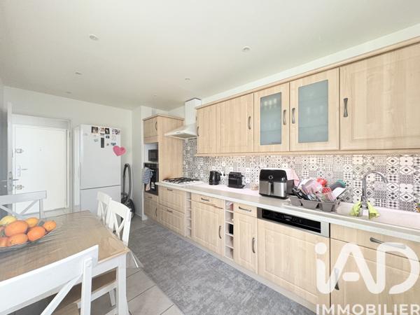 Appartement à vendre 4 pièces 79 m² Marignane