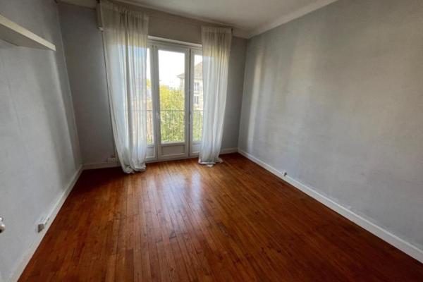 Louer appartement 3 pièces de 69 m²
