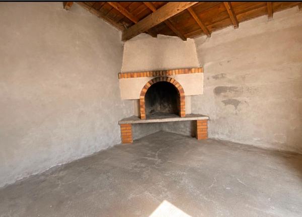 Maison St Philbert de Gd Lieu - 4 pièces - dépendances -terrain 890m2