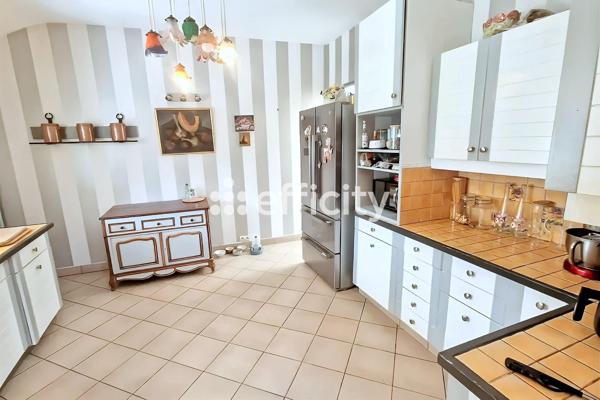 Maison 5 pièces - 168 m² Exclusivité efficity