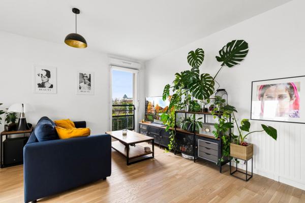 Appartement de 2019 - 3 pieces 15 min gare RER A