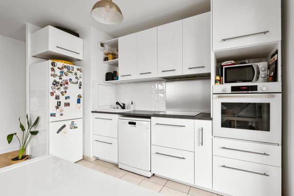 Appartement de 2019 - 3 pieces 15 min gare RER A