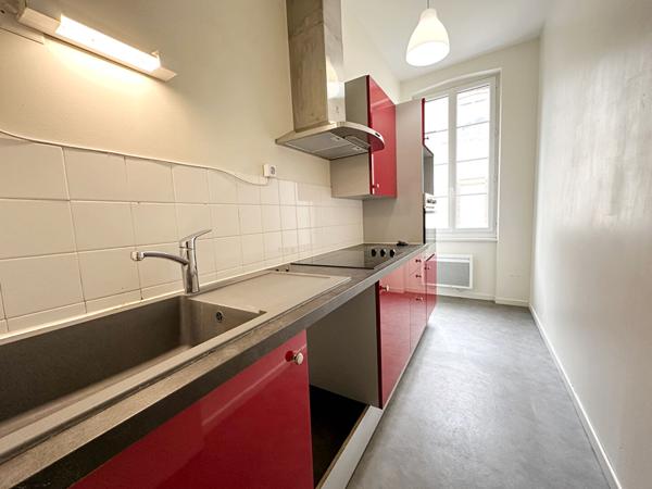 APPARTEMENT T2 AVEC BALCON ET PARKING