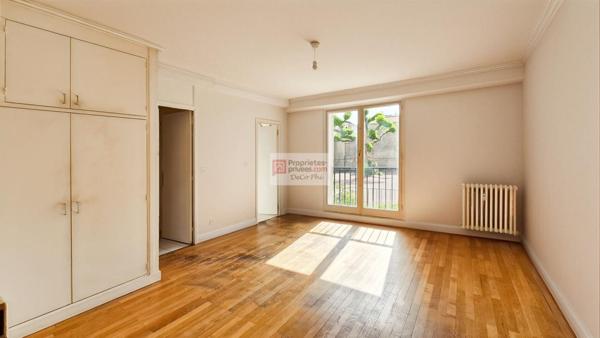 Studio  28m2  calme  lumineux  parking  cave Versailles N.-D
