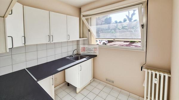 Studio  28m2  calme  lumineux  parking  cave Versailles N.-D