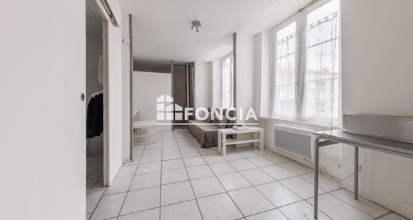 À vendre Studio 34 m² - Clermont-ferrand 63000