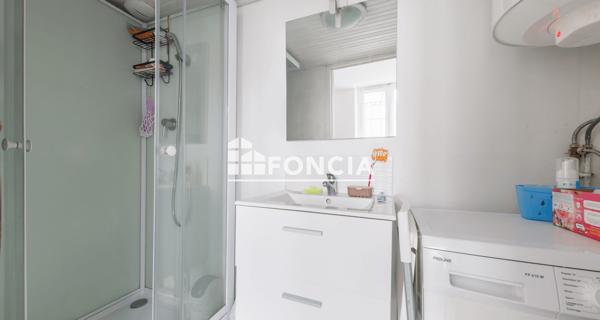 À vendre Studio 34 m² - Clermont-ferrand 63000