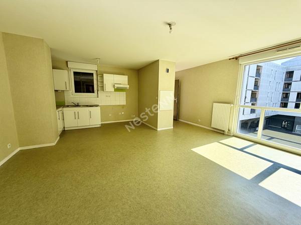 À VENDRE ? RENNES LA COURROUZE | T3 récent avec grande terrasse et parking
