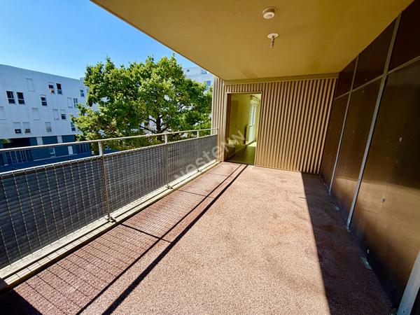 À VENDRE ? RENNES LA COURROUZE | T3 récent avec grande terrasse et parking