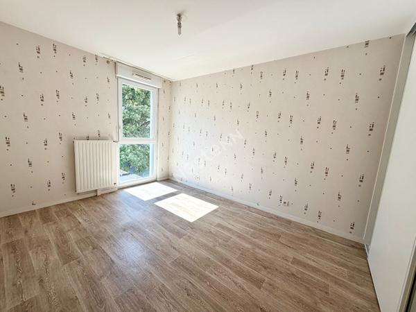 À VENDRE ? RENNES LA COURROUZE | T3 récent avec grande terrasse et parking