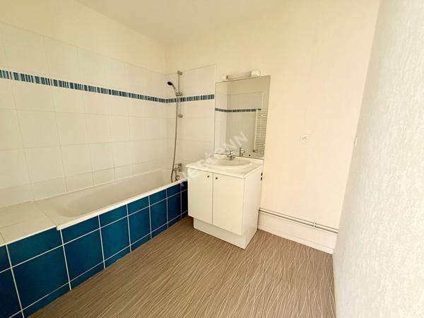 À VENDRE ? RENNES LA COURROUZE | T3 récent avec grande terrasse et parking