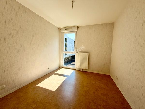 À VENDRE ? RENNES LA COURROUZE | T3 récent avec grande terrasse et parking