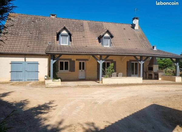 Maison à vendre 5 pièces proche de PARAY LE MONIAL (71)