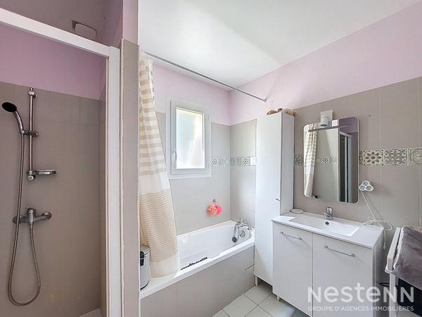 À vendre : Maison contemporaine de 153 m² avec demi-sous-sol à Gondrin, sur terrain de 3500 m²