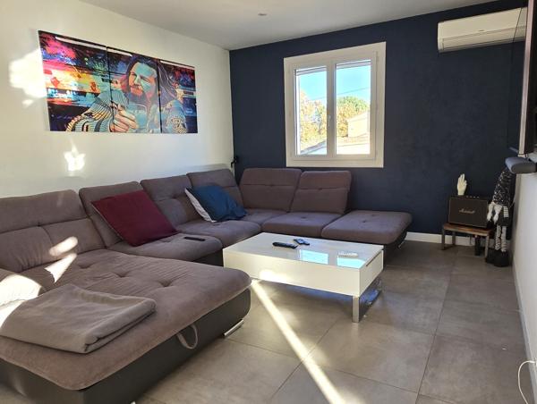 Maison au calme avec deux logements et garage