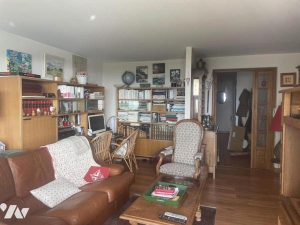 APPARTEMENT FACE MER 6 pièces  2 caves - 2 places de stationnement