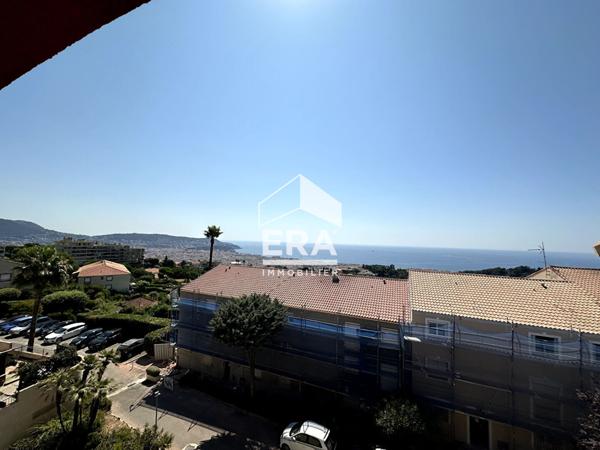 Appartement Nice 3 pièce(s) 61 m2 - Vue mer panoramique - parking extérieur