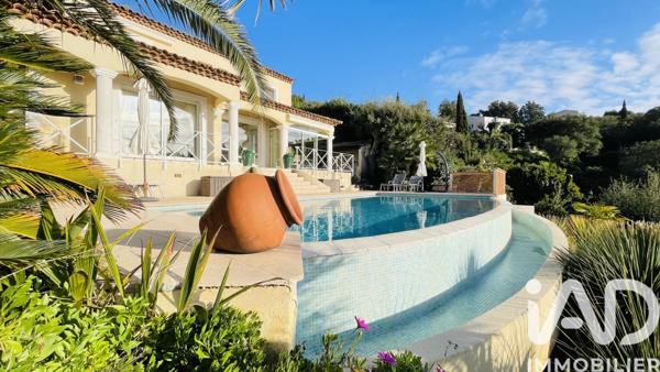 Maison à vendre 6 pièces 142 m² La Londe-les-Maures