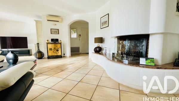 Maison à vendre 6 pièces 142 m² La Londe-les-Maures