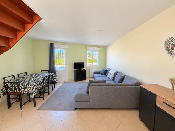 Maison
         3 pièces
        - 78 m² 140 000 € *
