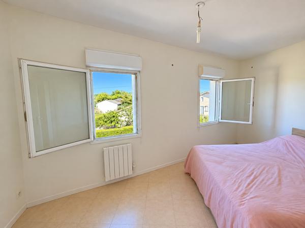 Maison
         3 pièces
        - 78 m² 140 000 € *