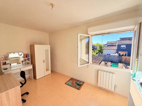 Maison
         3 pièces
        - 78 m² 140 000 € *