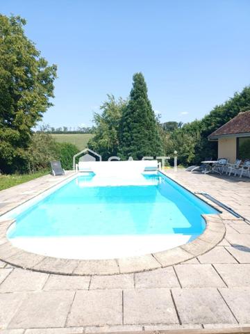 Calme de la campagne, proche de tous commerces (2km)