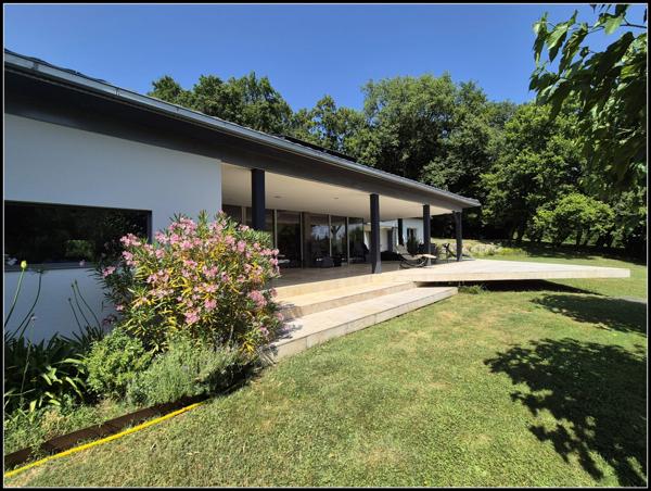 Maison contemporaine unique – Environnent magnifique, domotique, confort ultime – Proche du village de La Romieu (32480), Gers