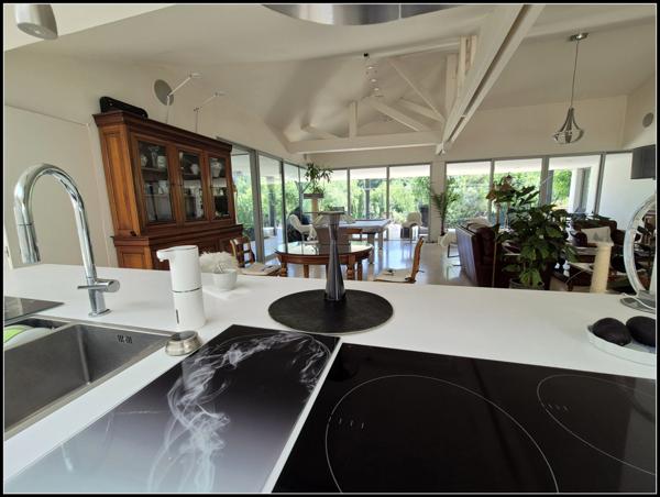 Maison contemporaine unique – Environnent magnifique, domotique, confort ultime – Proche du village de La Romieu (32480), Gers