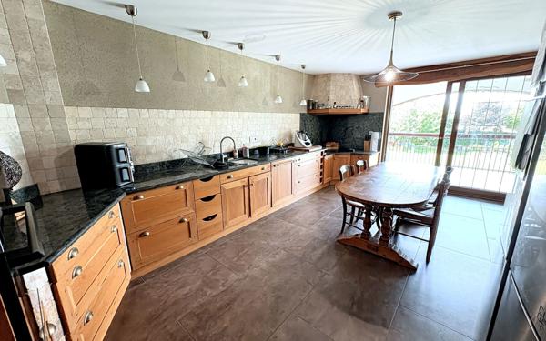 Maison à vendre    5 pièces •  Saissac