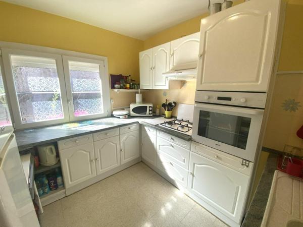 Appartement à FLEURY, 11560 - 3 pièces 65m²