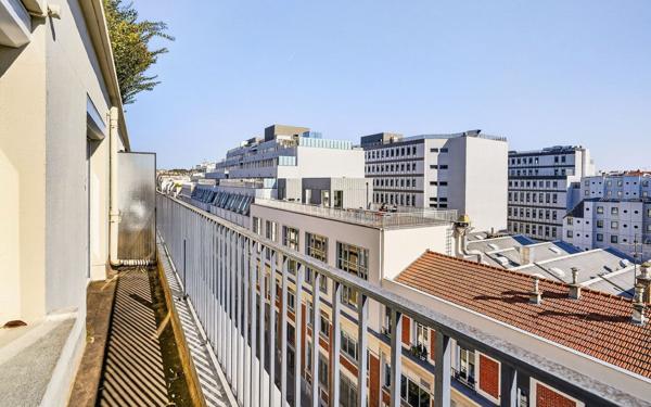 Appartement à vendre    2 pièces • 47,50 m2 Paris 11