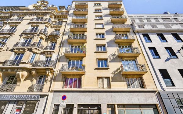 Appartement à vendre    2 pièces • 47,50 m2 Paris 11
