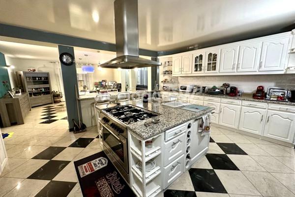 Maison à vendre 7 pièces de 256 m² à Pannes