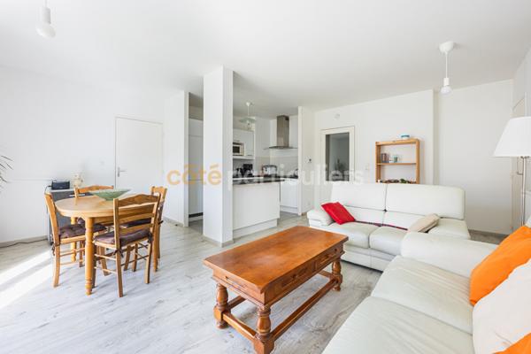 Vente
                Appartement70,97 m² - 3 Pièces -
                    ORVAULT (44700)