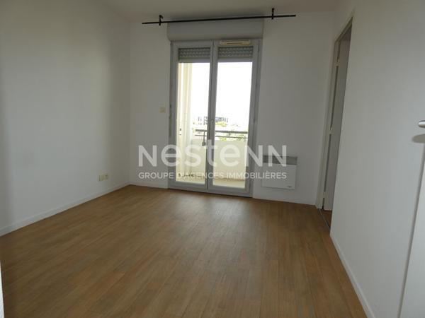 Toulouse 31200 .Proche Métro Borderouge côté Parc de la Maourine et Jardin Muséum Agréable et Grand T2 de 51.50m²  avec une partie privative tout en placard coulissant!Terrasse de 14.12m²   GARAGE cuisine séparé