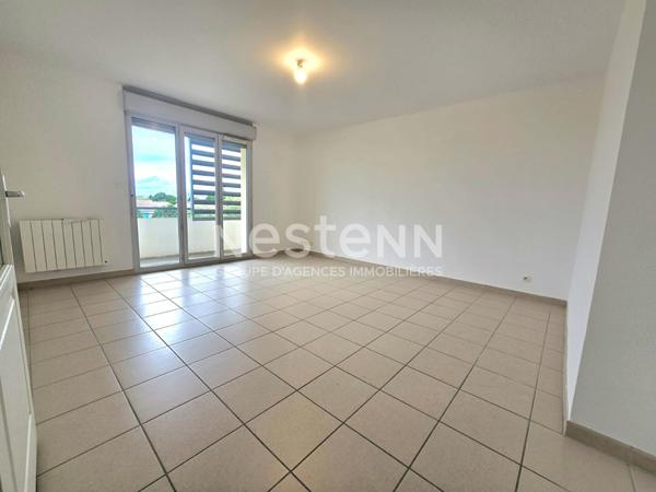Toulouse 31200 .Proche Métro Borderouge côté Parc de la Maourine et Jardin Muséum Agréable et Grand T2 de 51.50m²  avec une partie privative tout en placard coulissant!Terrasse de 14.12m²   GARAGE cuisine séparé