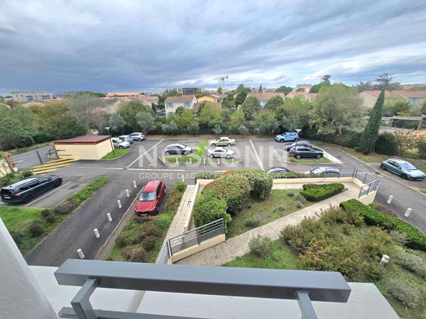 Toulouse 31200 .Proche Métro Borderouge côté Parc de la Maourine et Jardin Muséum Agréable et Grand T2 de 51.50m²  avec une partie privative tout en placard coulissant!Terrasse de 14.12m²   GARAGE cuisine séparé