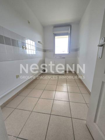 Toulouse 31200 .Proche Métro Borderouge côté Parc de la Maourine et Jardin Muséum Agréable et Grand T2 de 51.50m²  avec une partie privative tout en placard coulissant!Terrasse de 14.12m²   GARAGE cuisine séparé