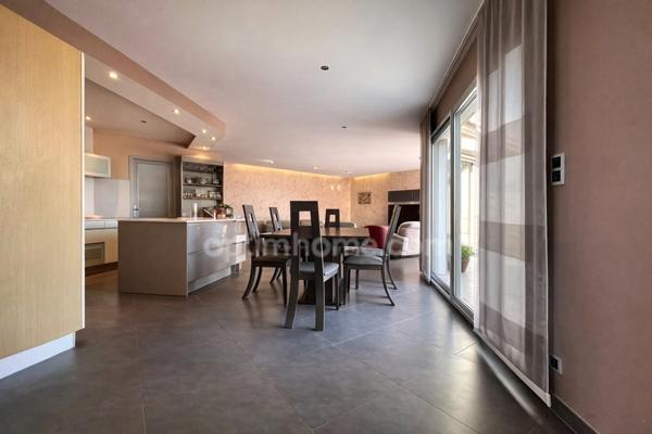 Villa 9 pièces - 235m2 - vue et proche de la mer - Cap d'Agde (34)