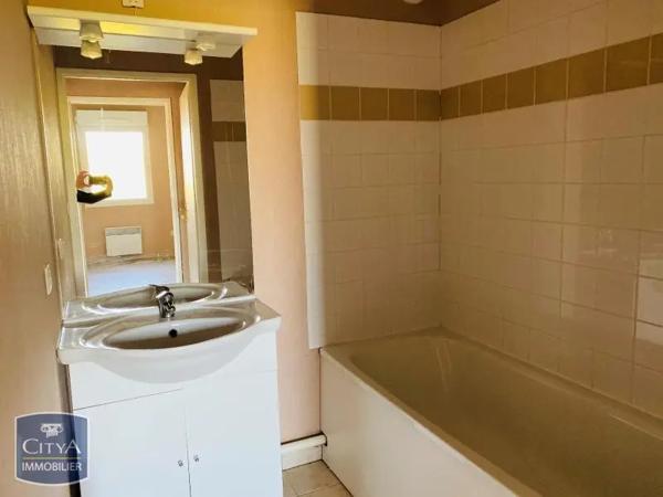 Appartement à louer 2 pièces 46.8m² Avion (62210)