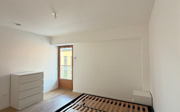 Appartement à louer    3 pièces • 65,23 m2 Saint-Ouen