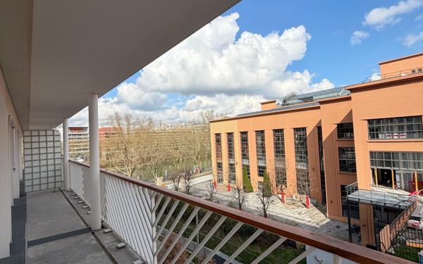 Appartement à louer    3 pièces • 65,23 m2 Saint-Ouen