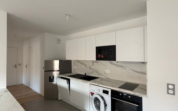 Appartement à louer    3 pièces • 65,23 m2 Saint-Ouen
