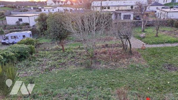 Terrain à Vendre à Morlaix (29600) en Finistère (29).

Ce terrain à bâtir présente une surfac...